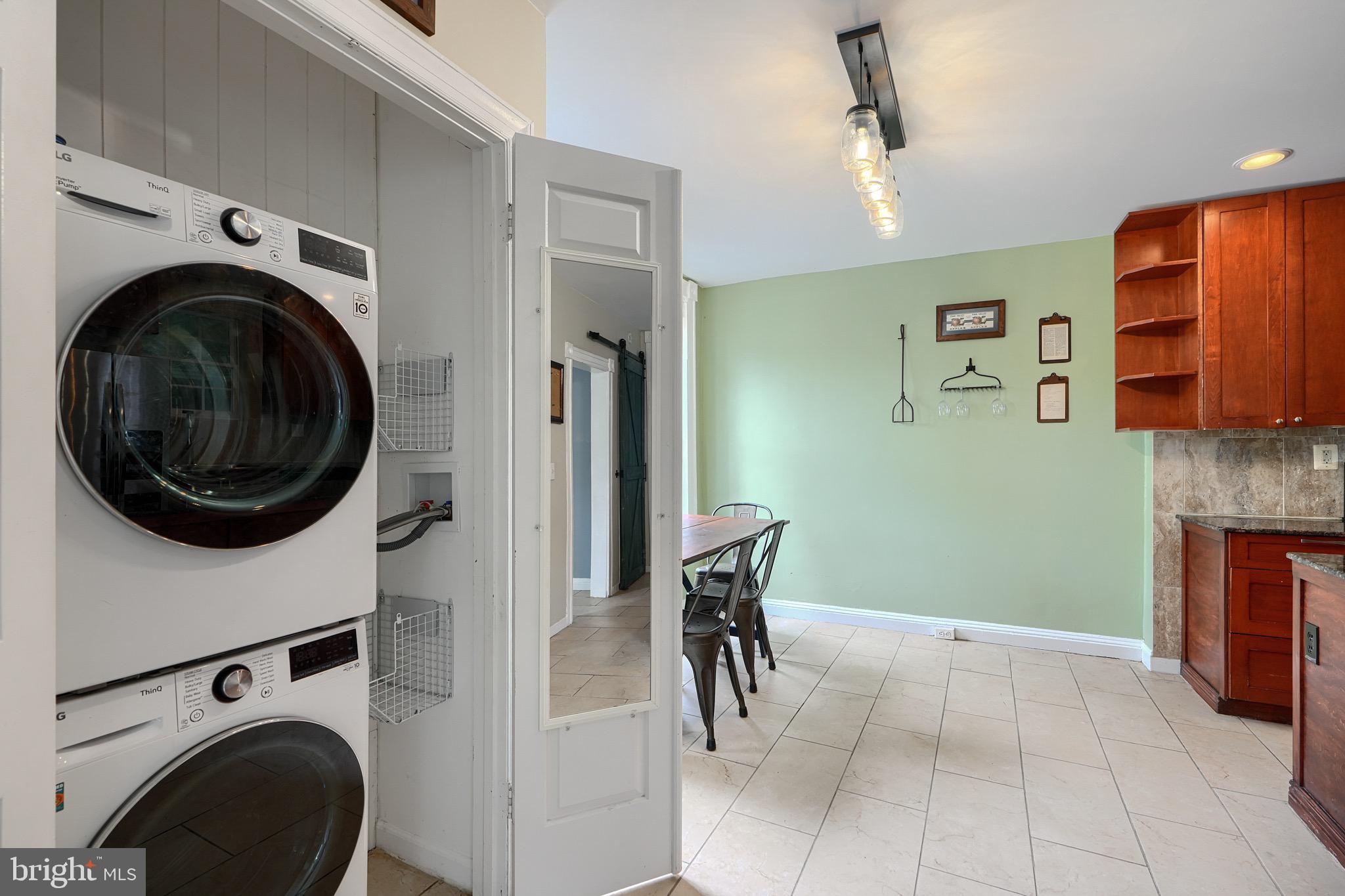 WAVERLY - Residential Lease