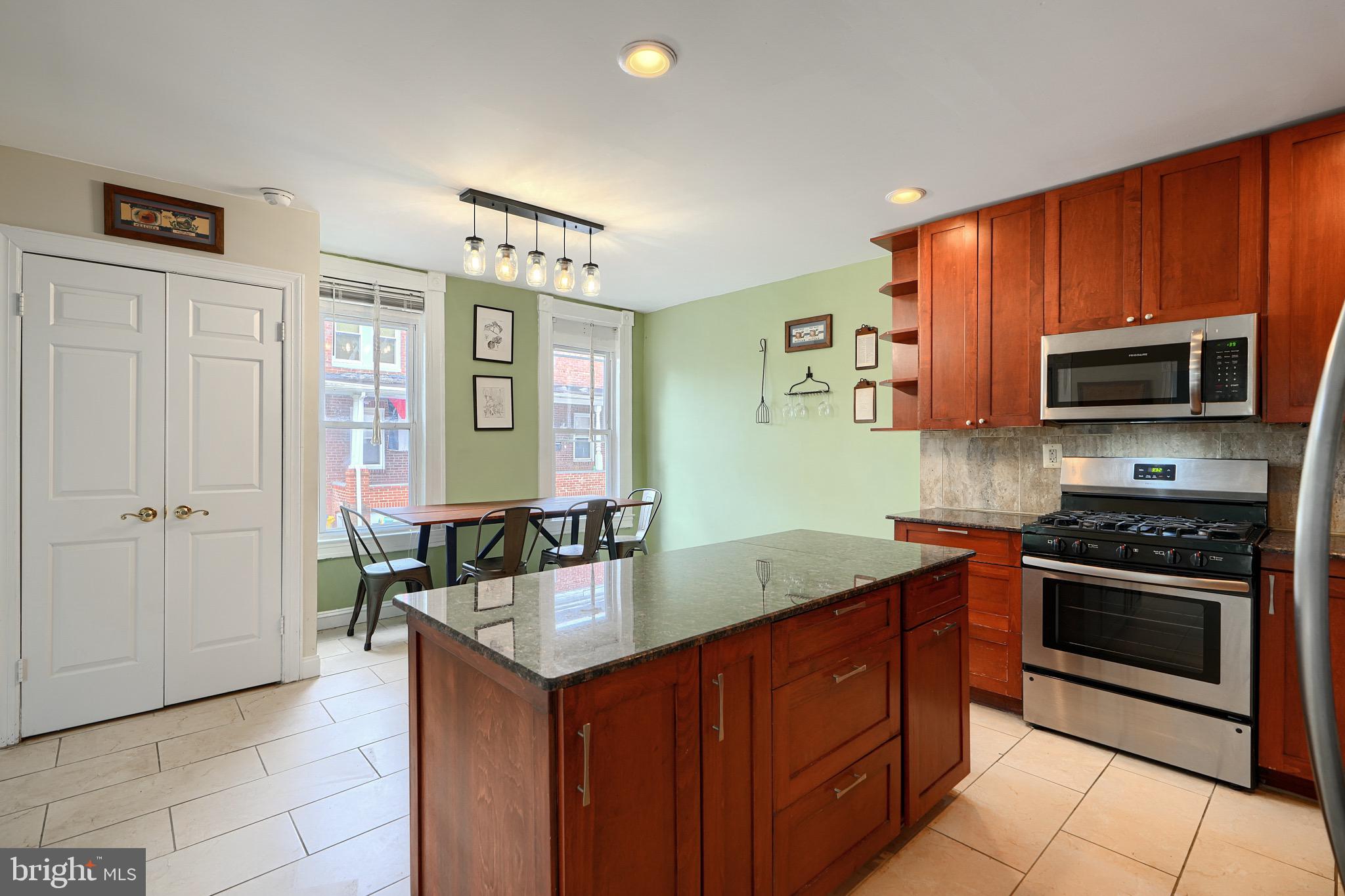 WAVERLY - Residential Lease