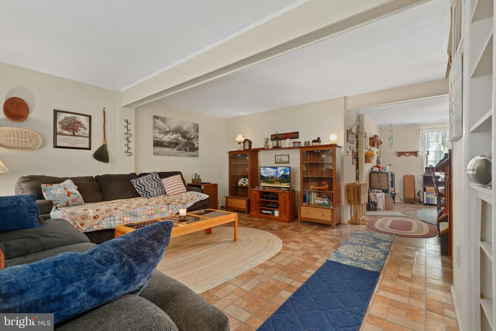 CHARLENE - Residential