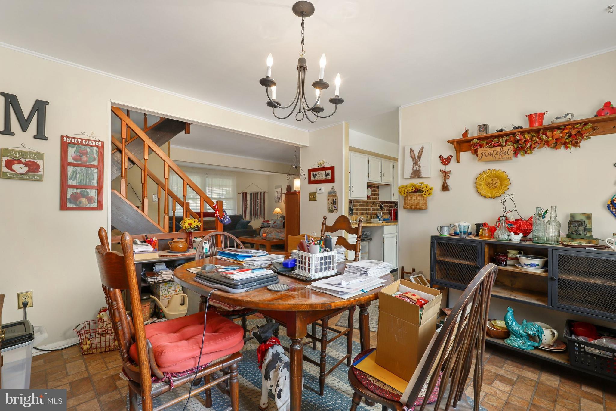 CHARLENE - Residential