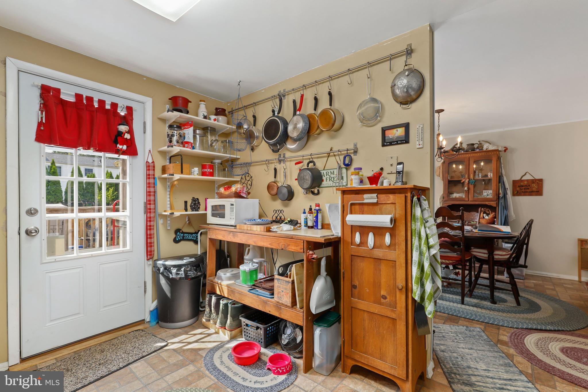 CHARLENE - Residential