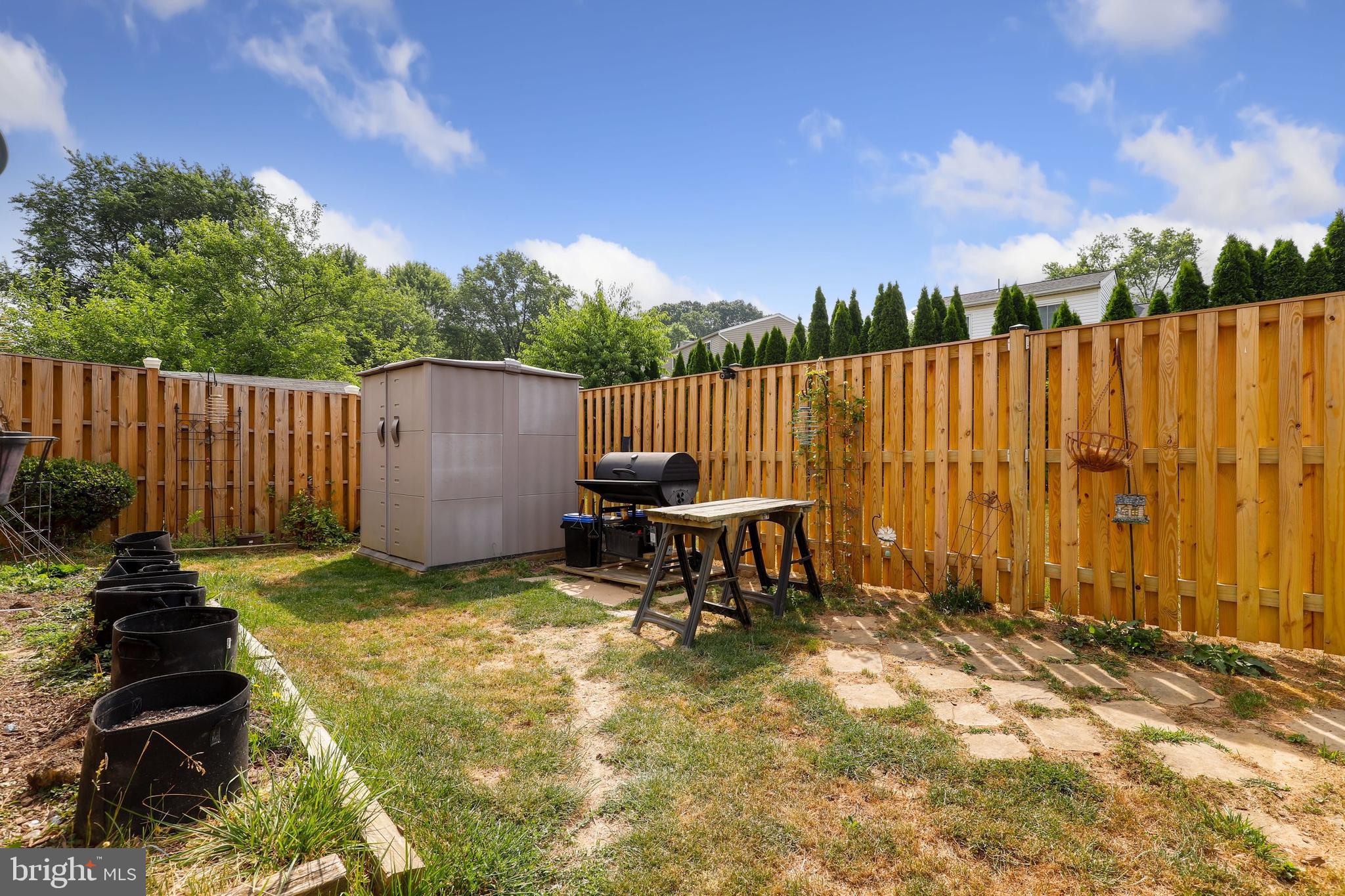 CHARLENE - Residential