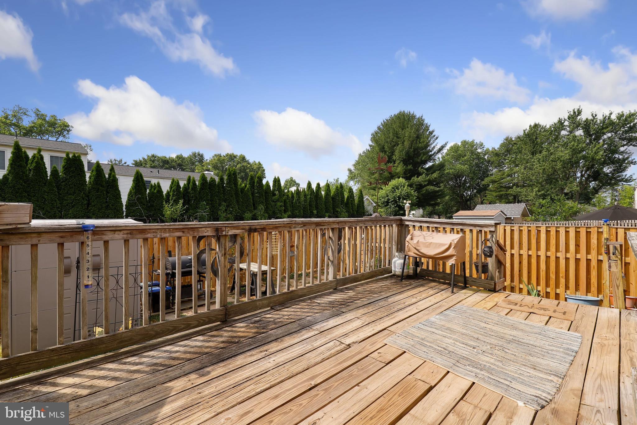 CHARLENE - Residential