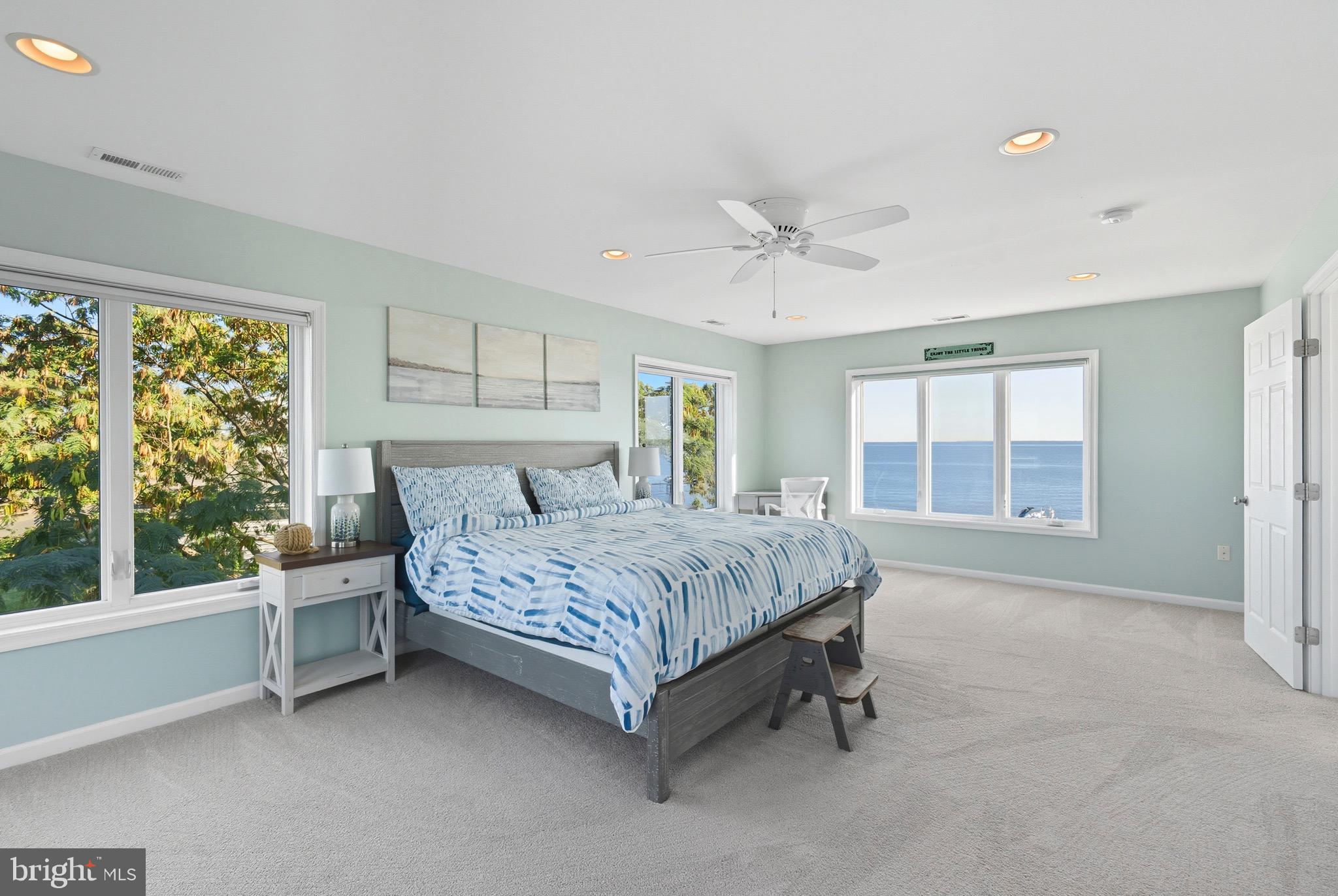 LONG POINT - Residential