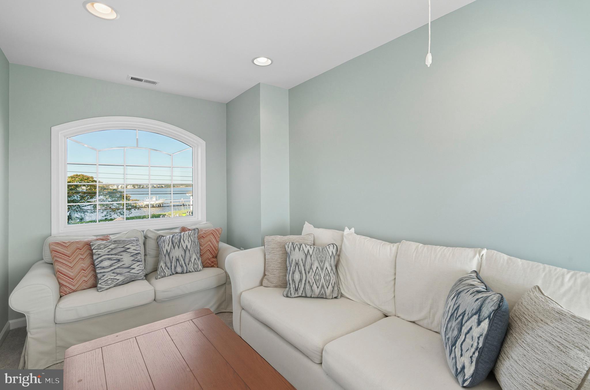 LONG POINT - Residential