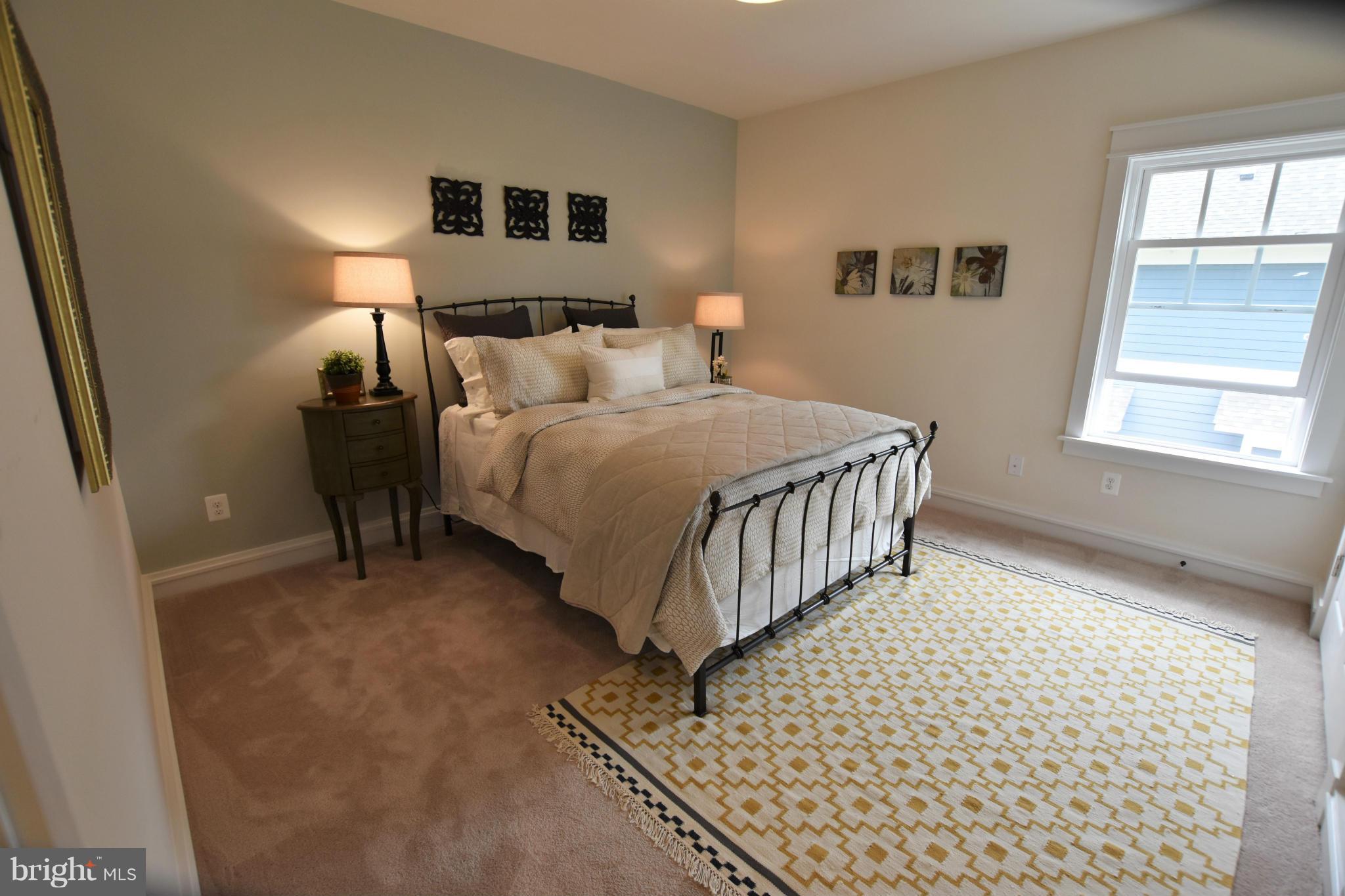 MONROE HILL - Residential