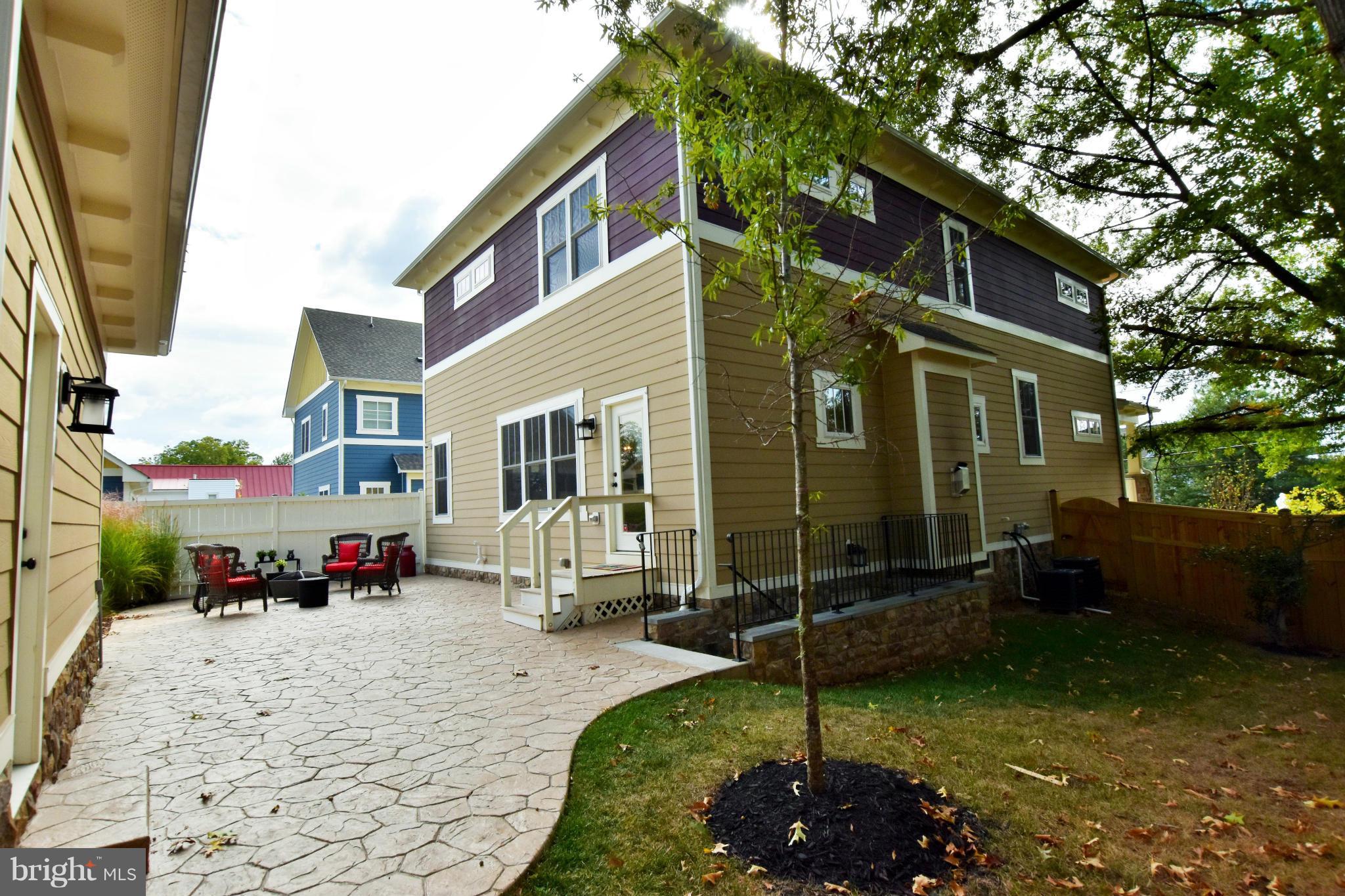 MONROE HILL - Residential