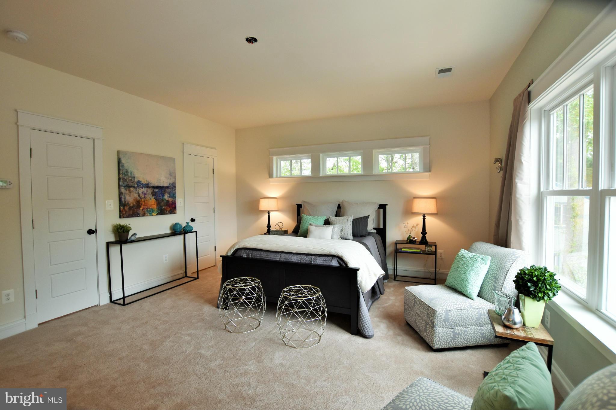 MONROE HILL - Residential