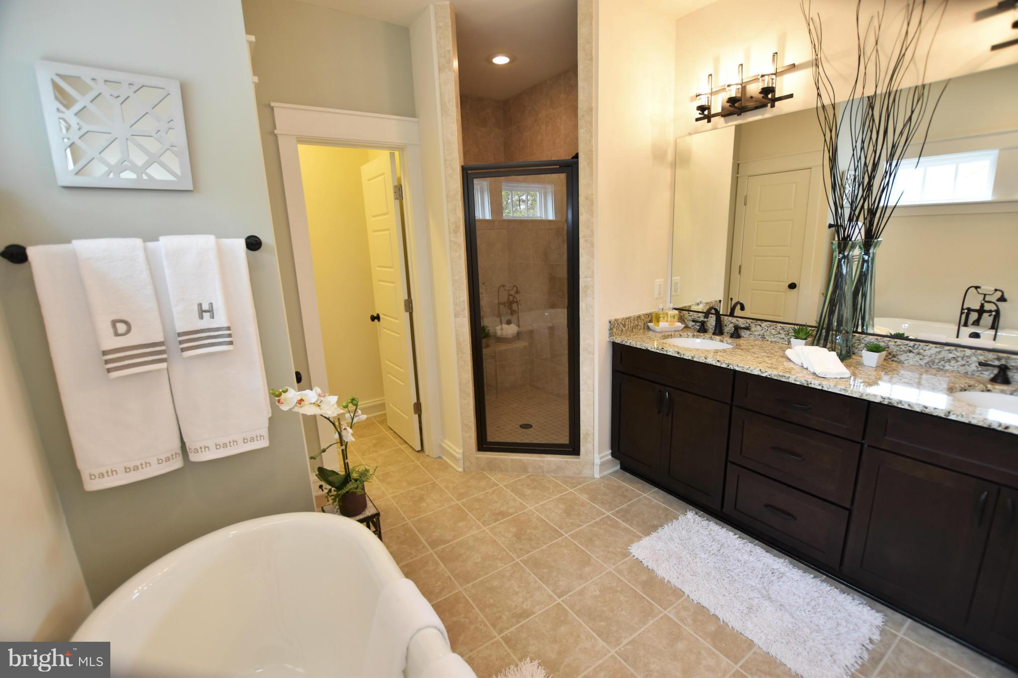 MONROE HILL - Residential