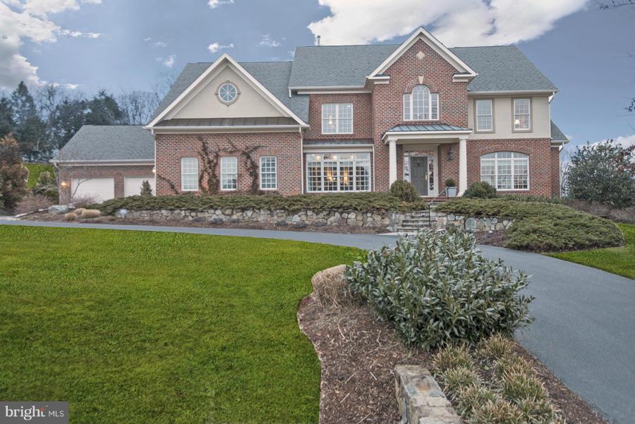 POTOMAC OUTSIDE - Residential