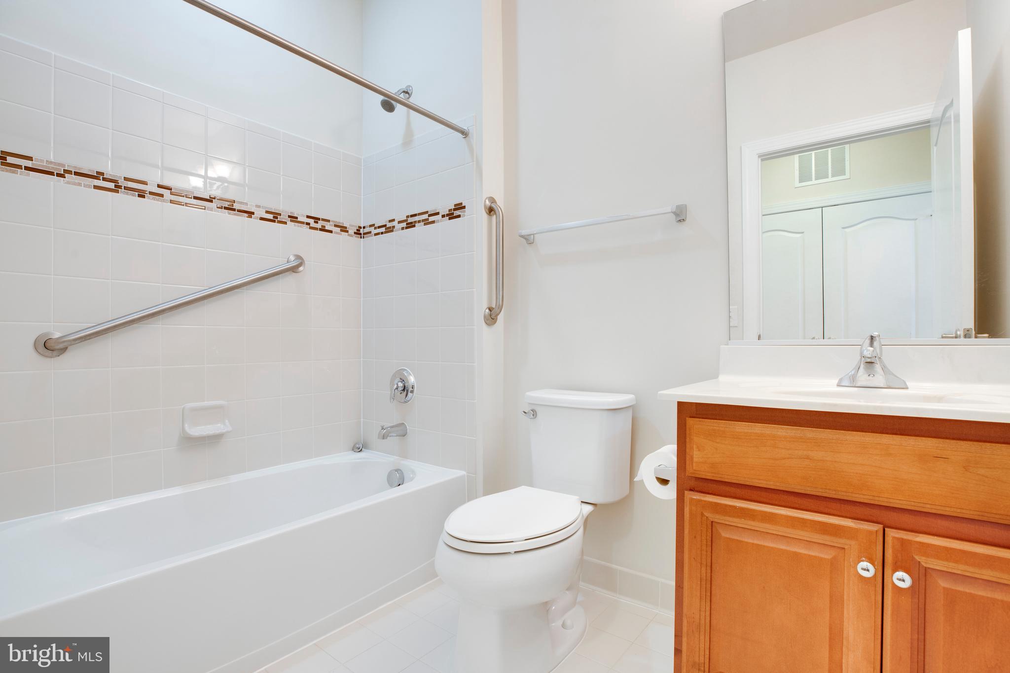 REGENCY AT DOMINION VALLEY - Residential