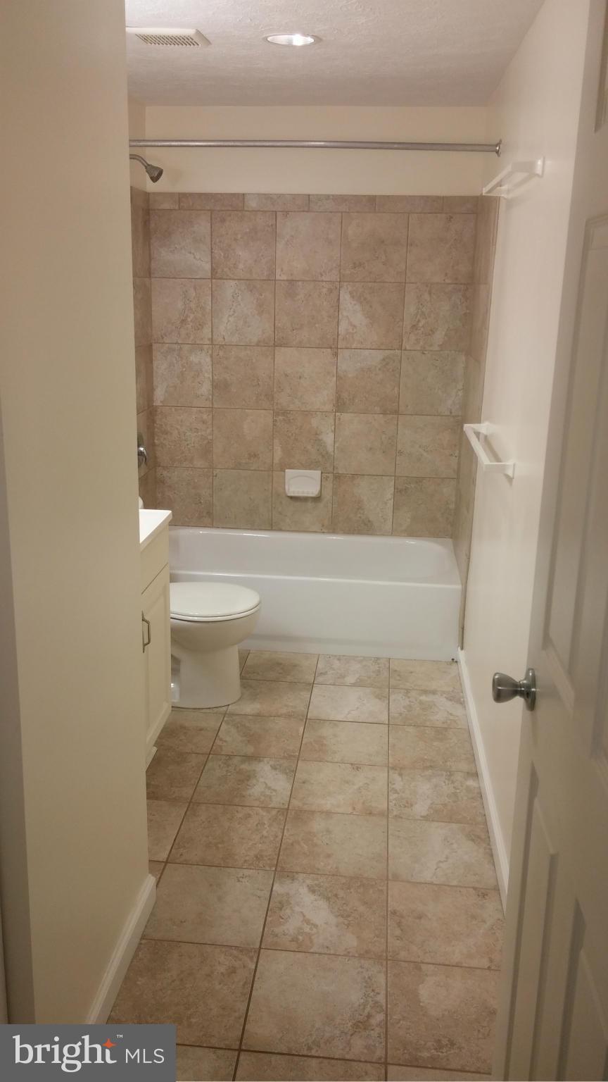 RIDGELYS CHOICE - Residential Lease