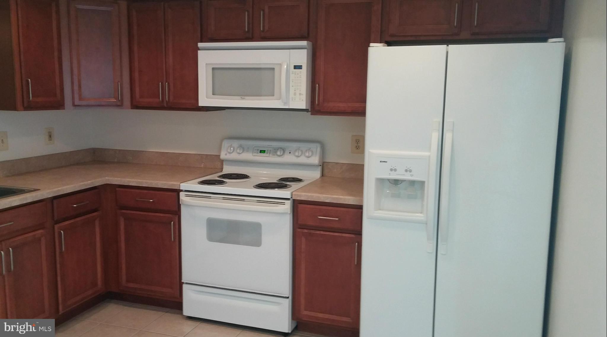 RIDGELYS CHOICE - Residential Lease