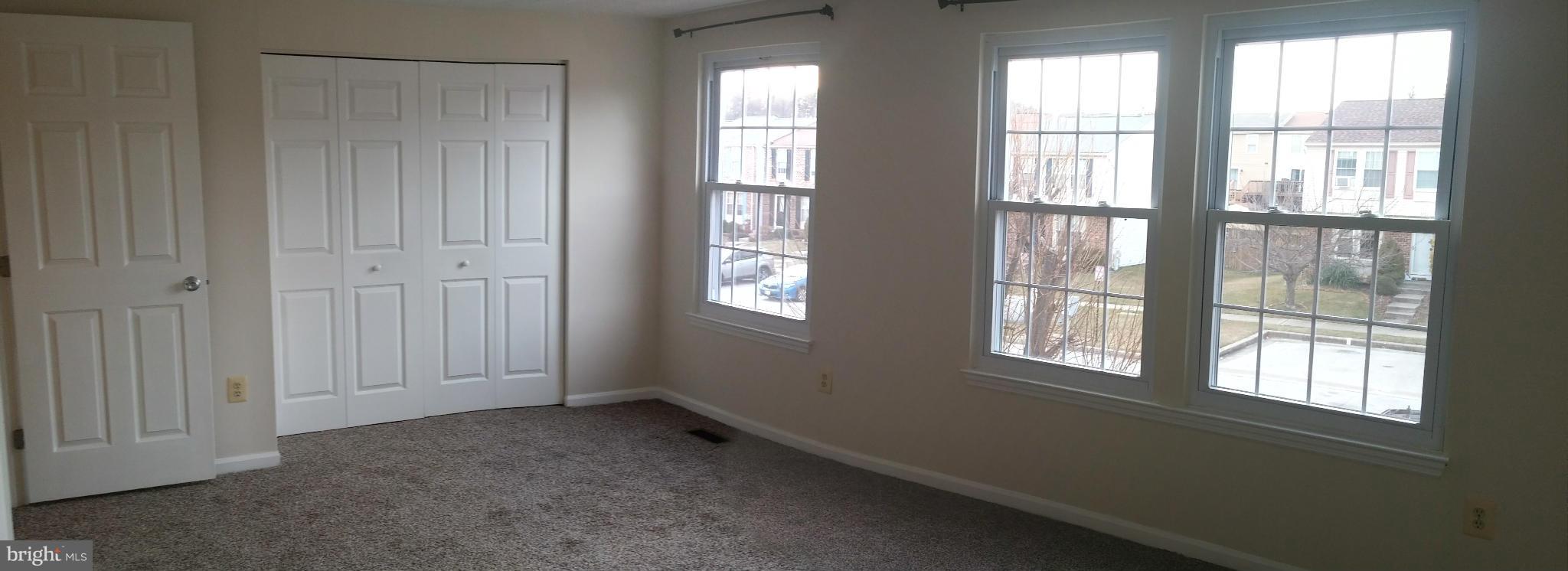 RIDGELYS CHOICE - Residential Lease