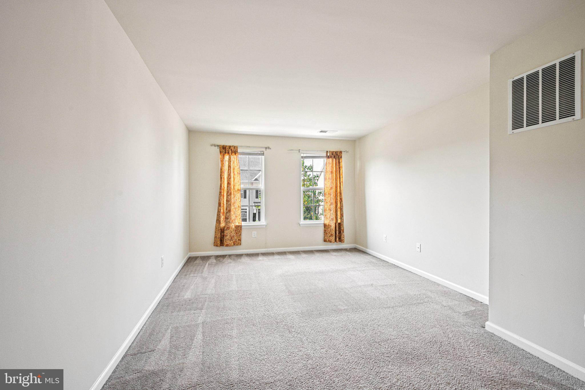 OVERLOOK AT CARRIAGE - Residential