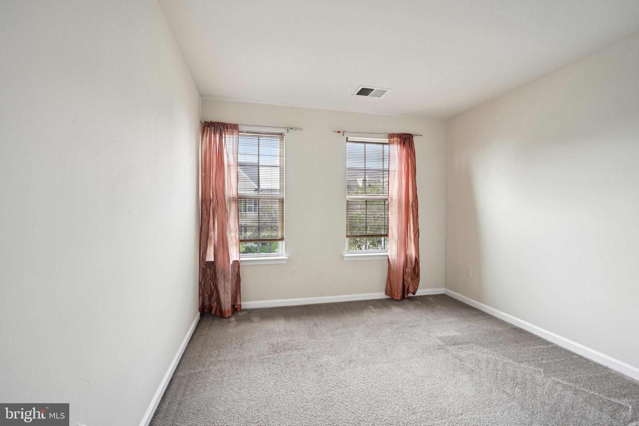 OVERLOOK AT CARRIAGE - Residential