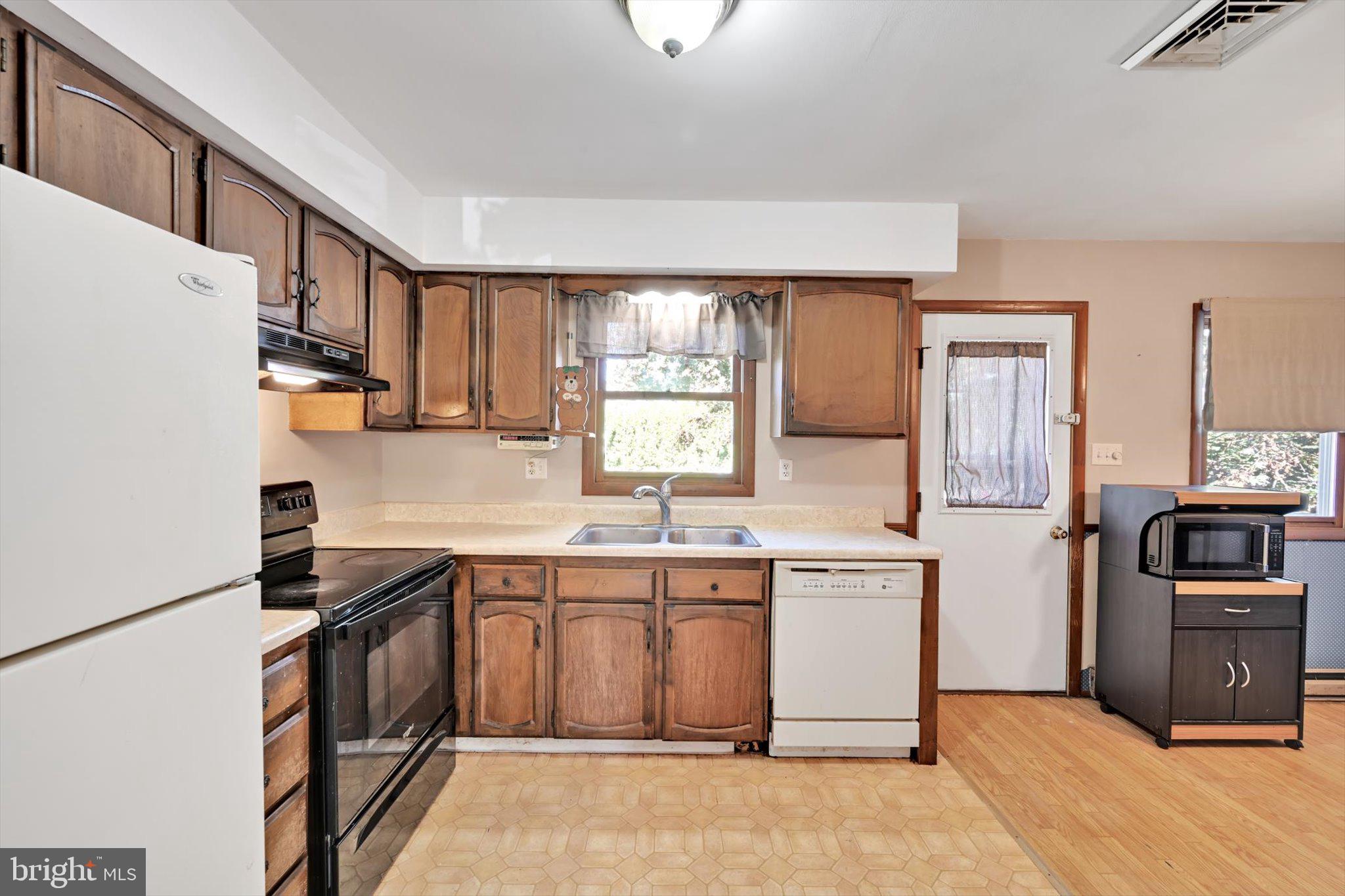 WILFOX ACRES - Residential