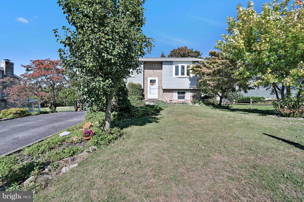 Photo of 1105 Showers Lane, READING, PA 19605 (MLS # PABK2063492)