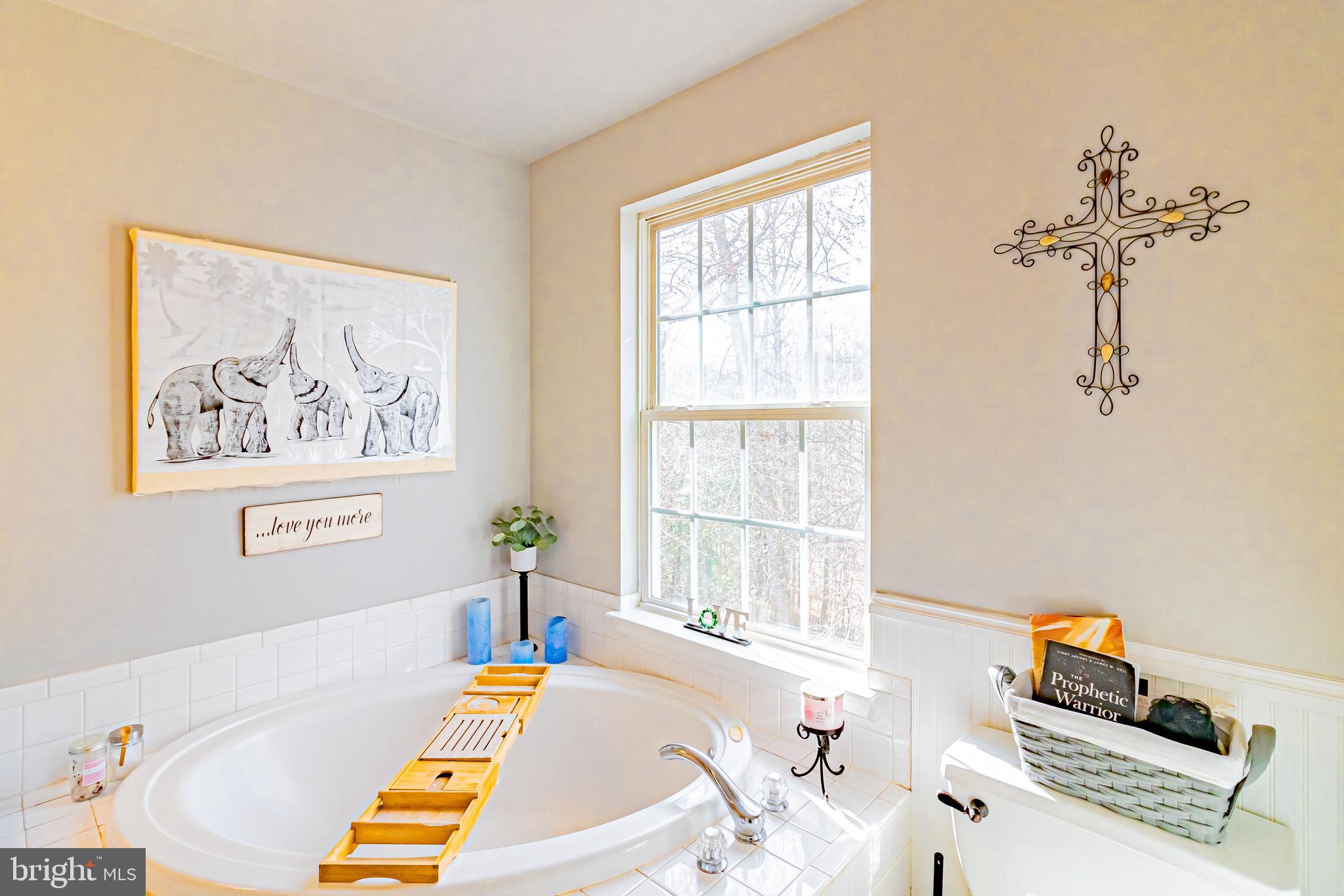 ACADEMY HILLS - Residential