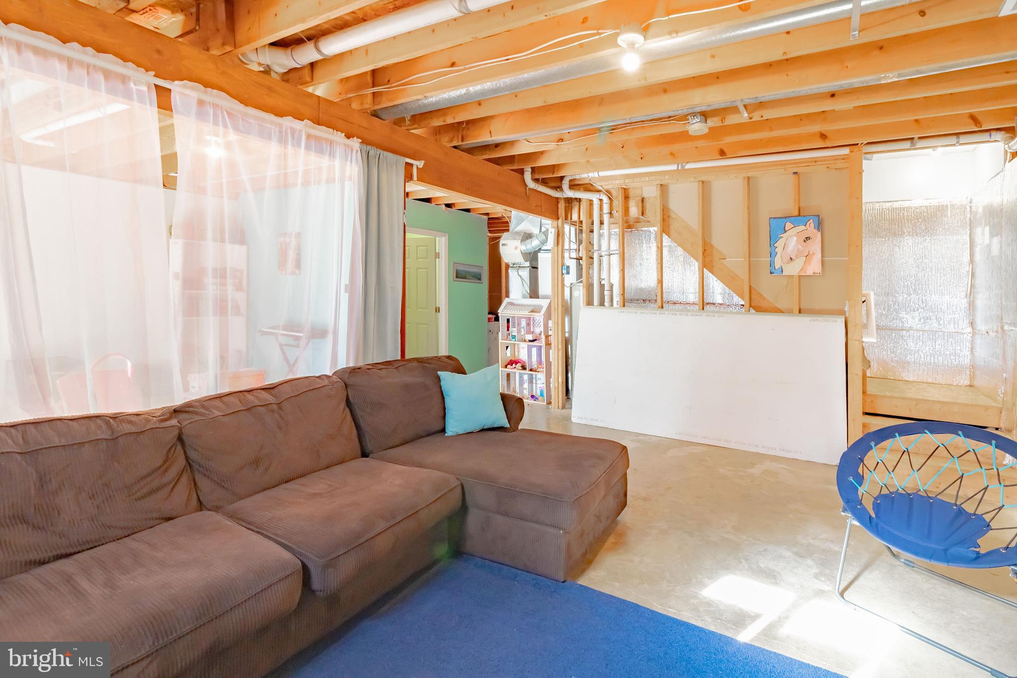 ACADEMY HILLS - Residential