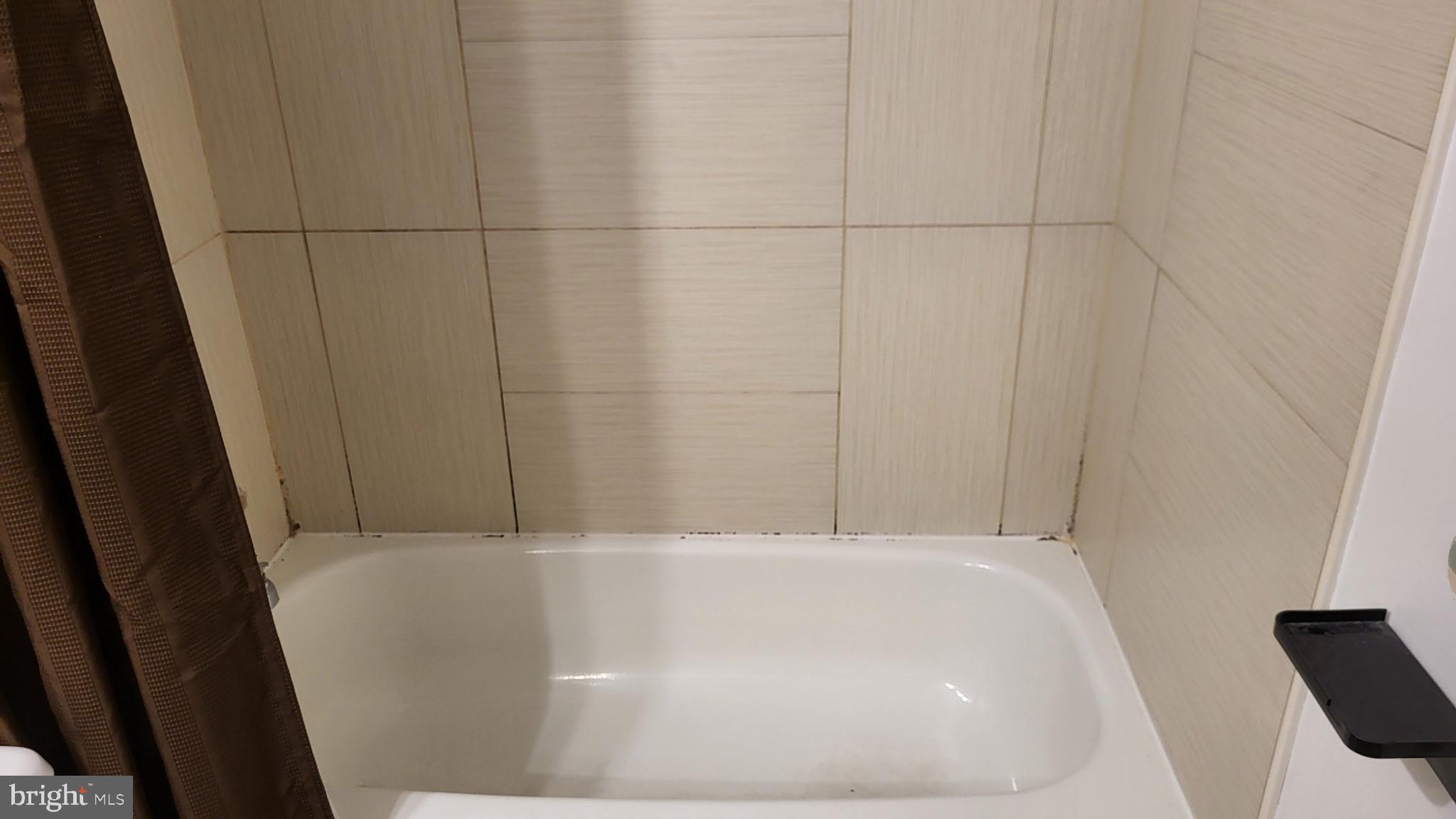 ESSEX PLACE - Residential