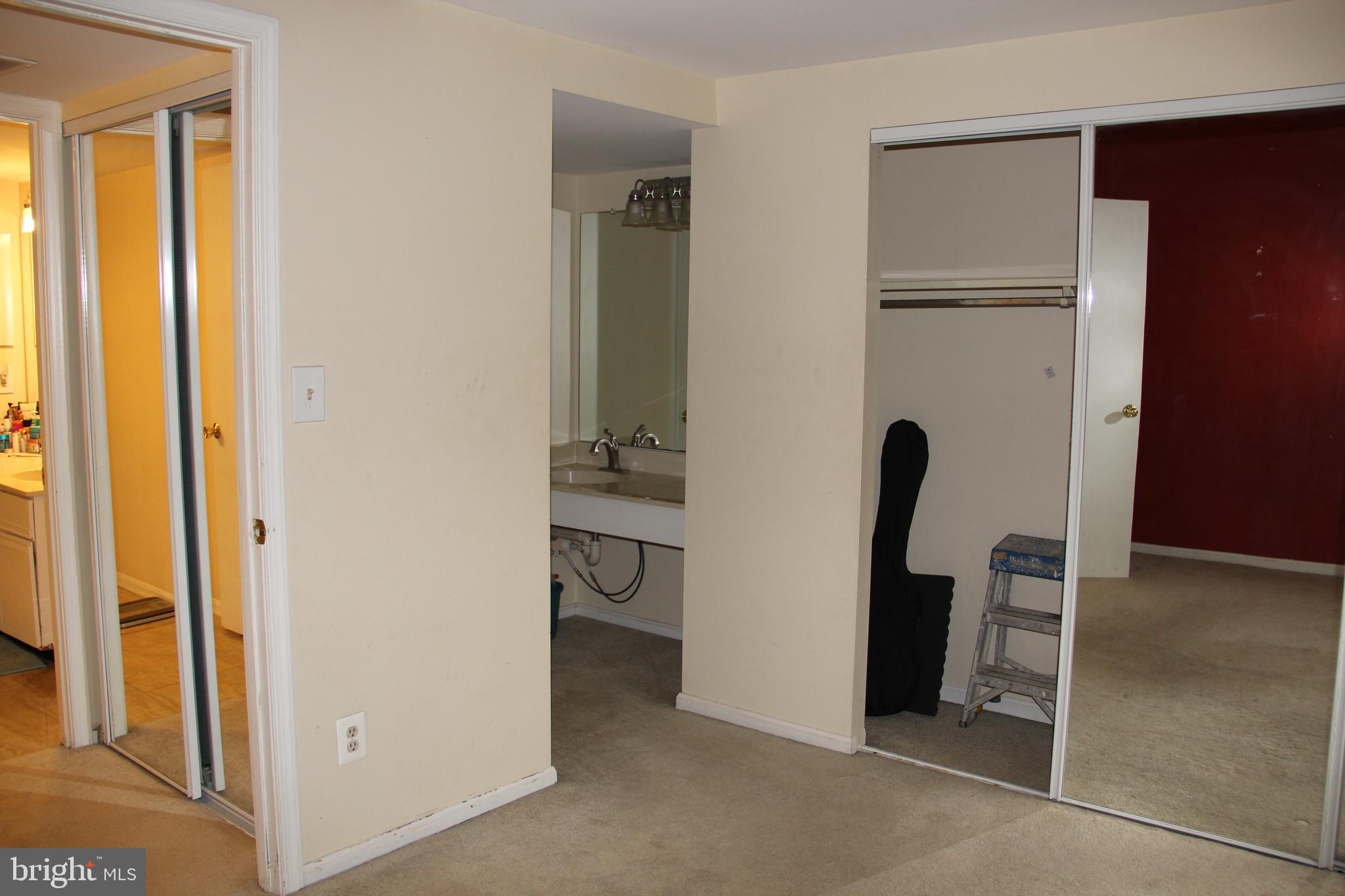 ESSEX PLACE - Residential