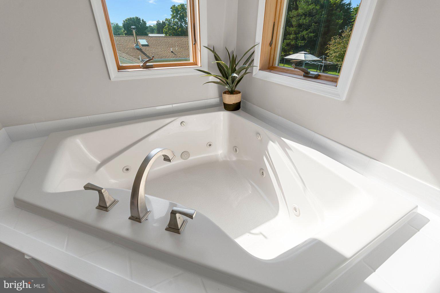 OLIVER BEACH - Residential