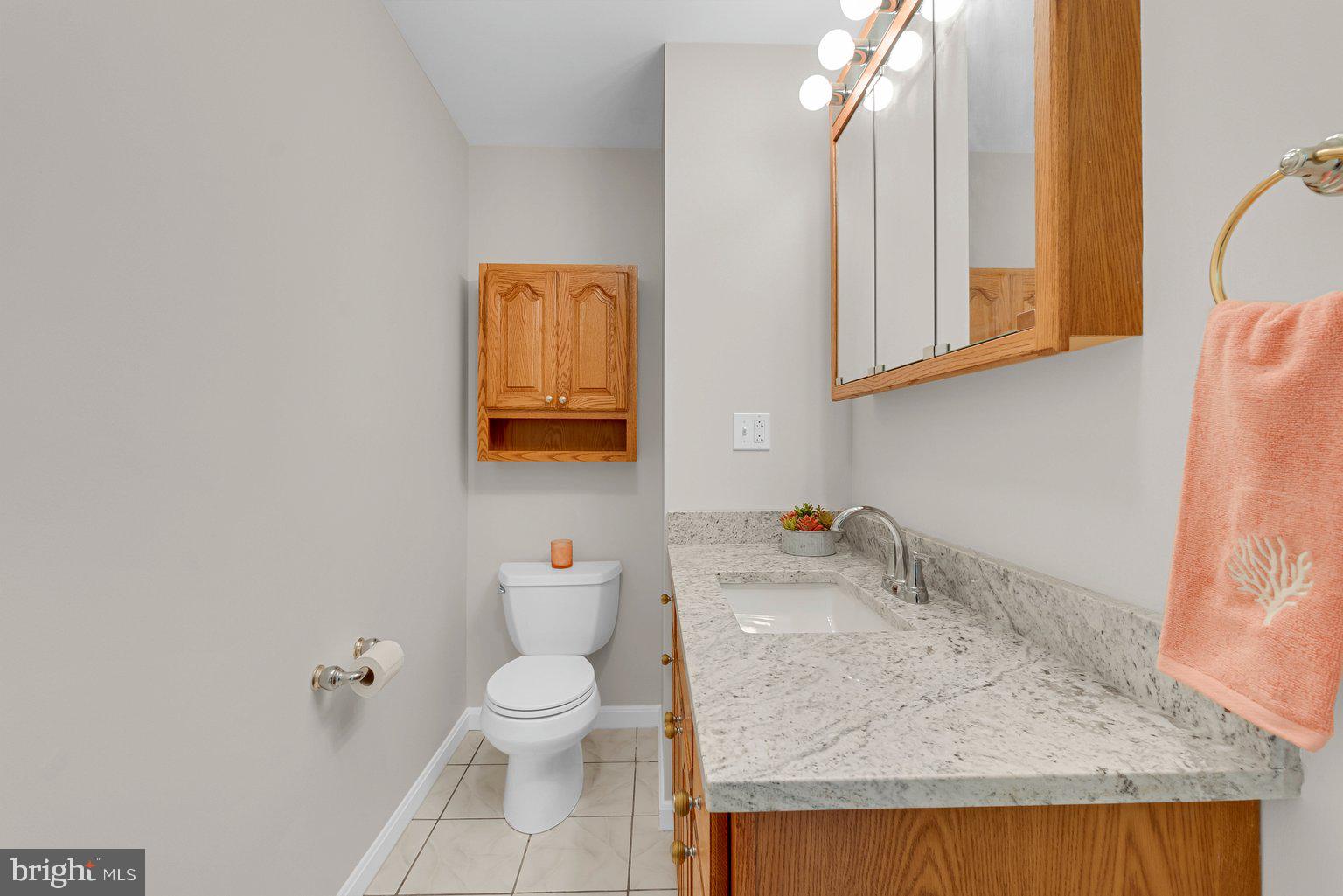 OLIVER BEACH - Residential