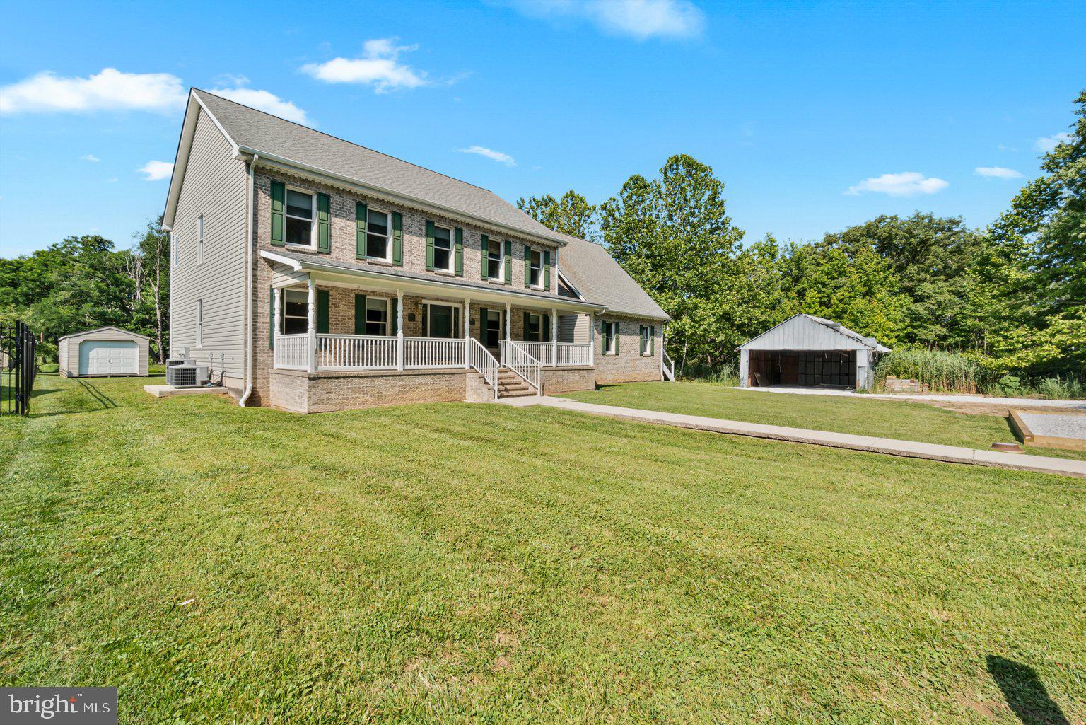 OLIVER BEACH - Residential