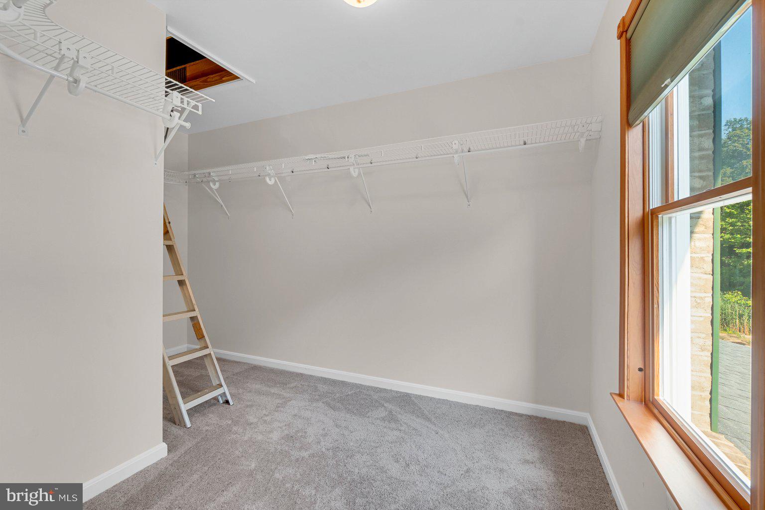 OLIVER BEACH - Residential