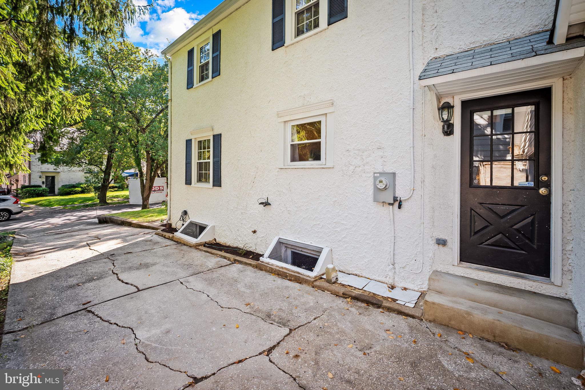 STONELEIGH - Residential