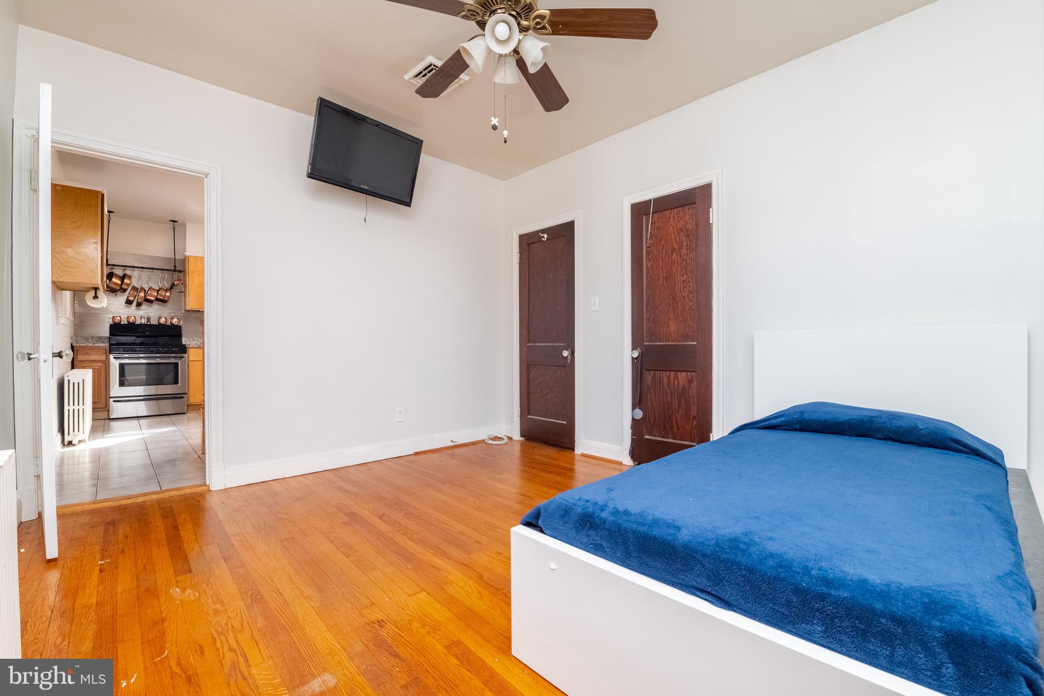 WOODSIDE - Residential