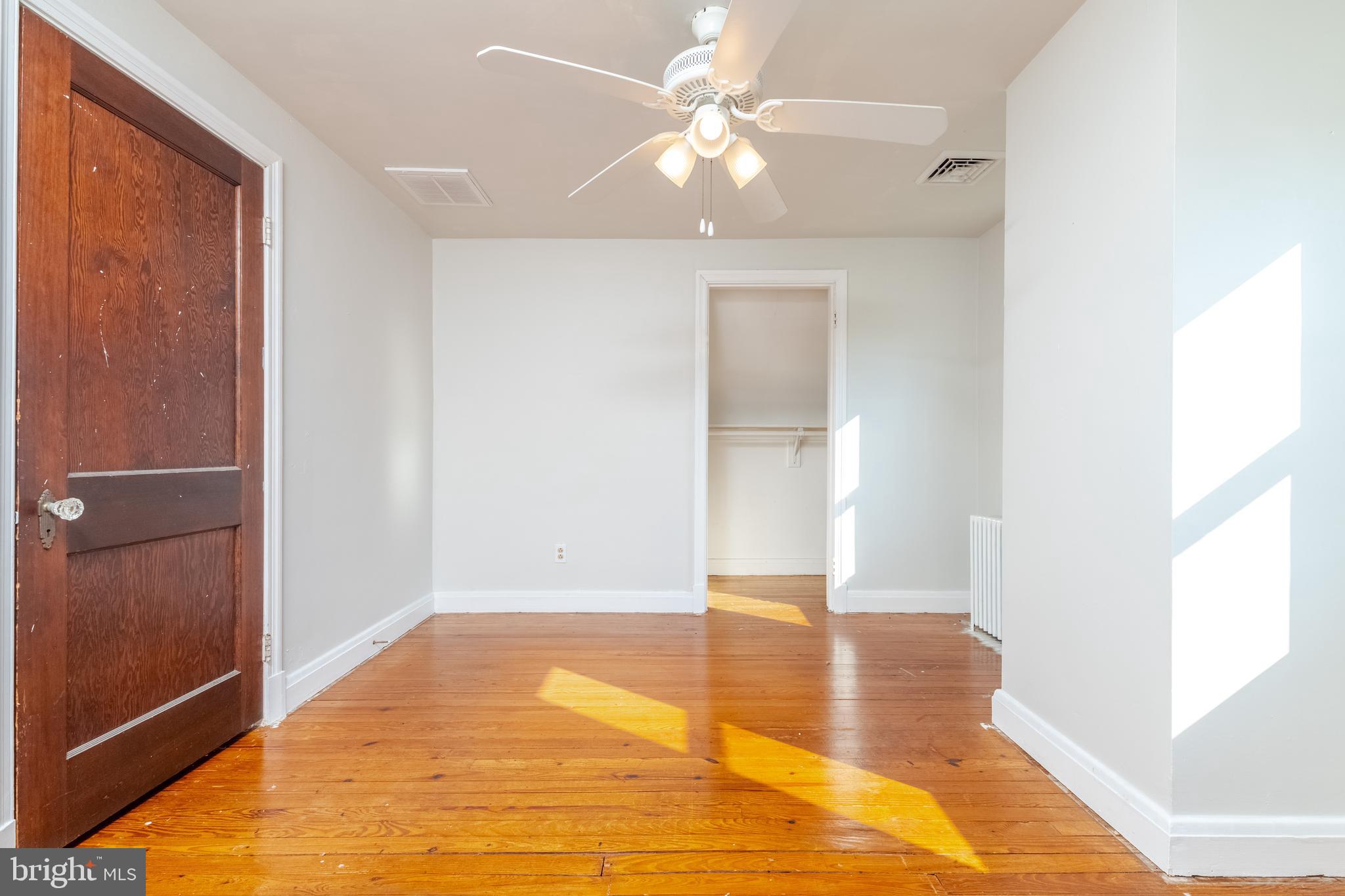 WOODSIDE - Residential