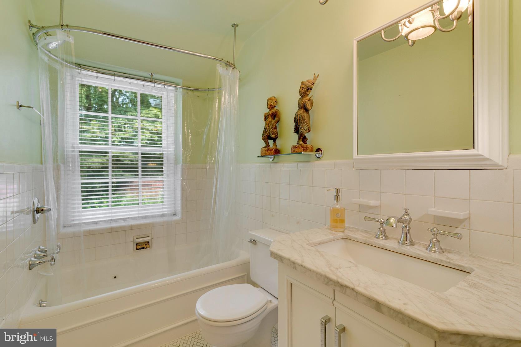 MERION GOLF ESTATES - Residential