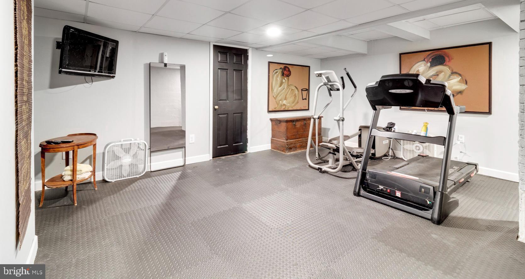 MERION GOLF ESTATES - Residential