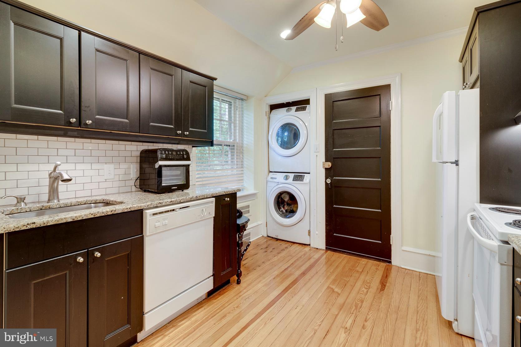 MERION GOLF ESTATES - Residential