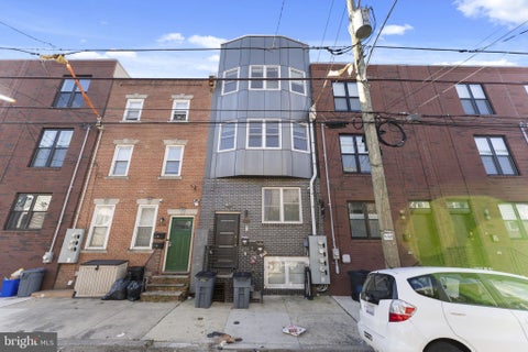 Townhouse For Rent - 2110 W Master Street #B<br/> PHILADELPHIA, PA 19121