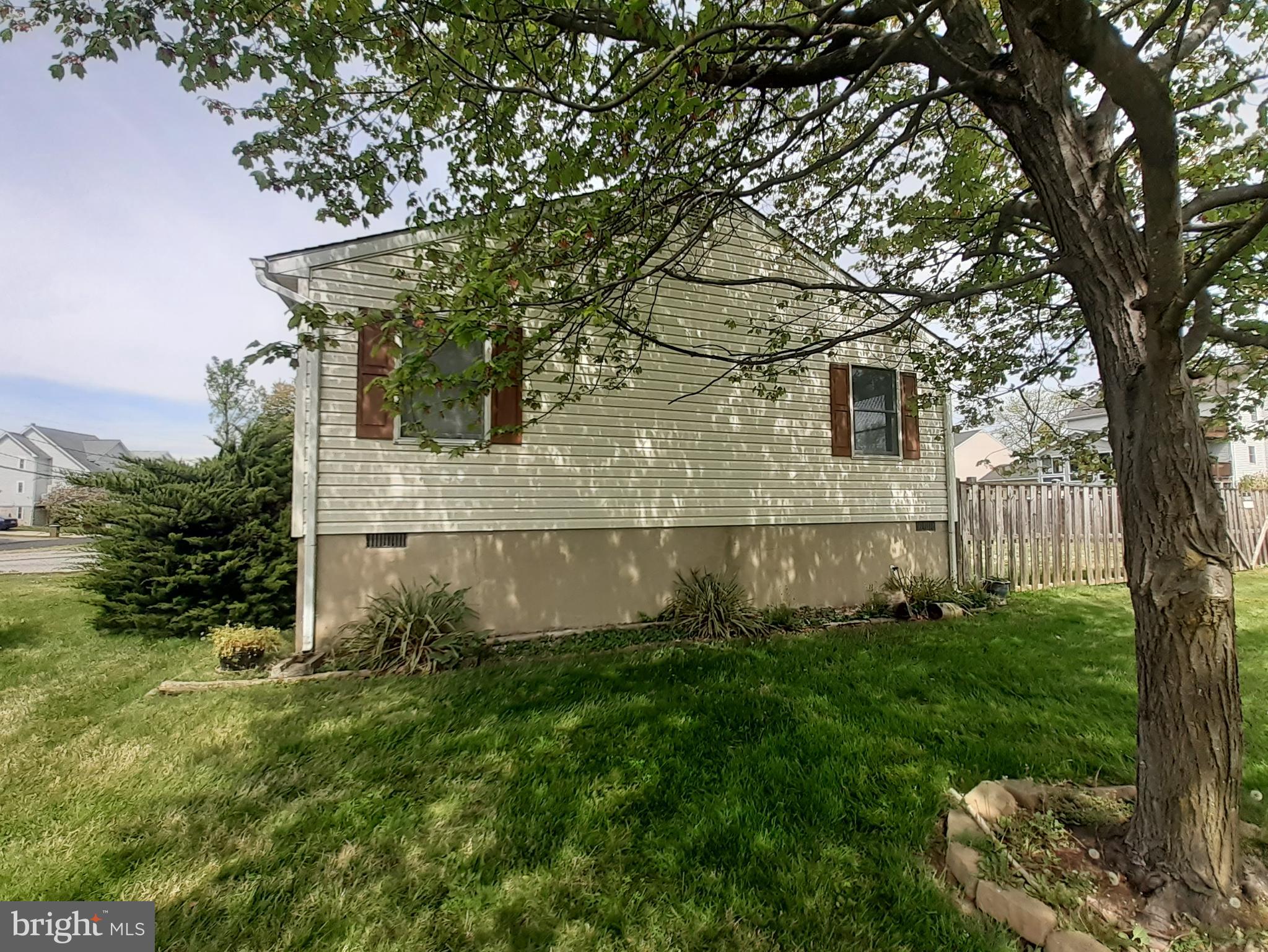 SWAN POINT - Residential