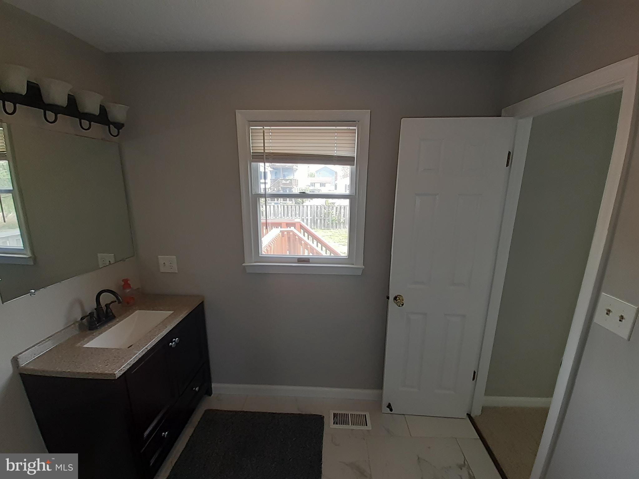 SWAN POINT - Residential