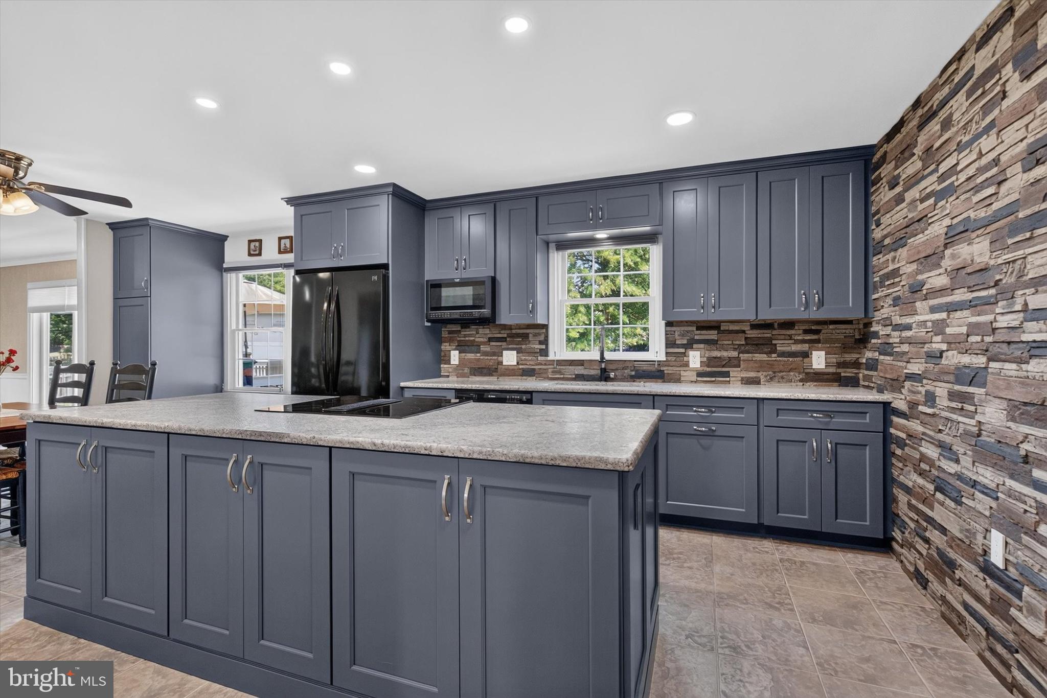 1022 CHELMSFORD DRIVE