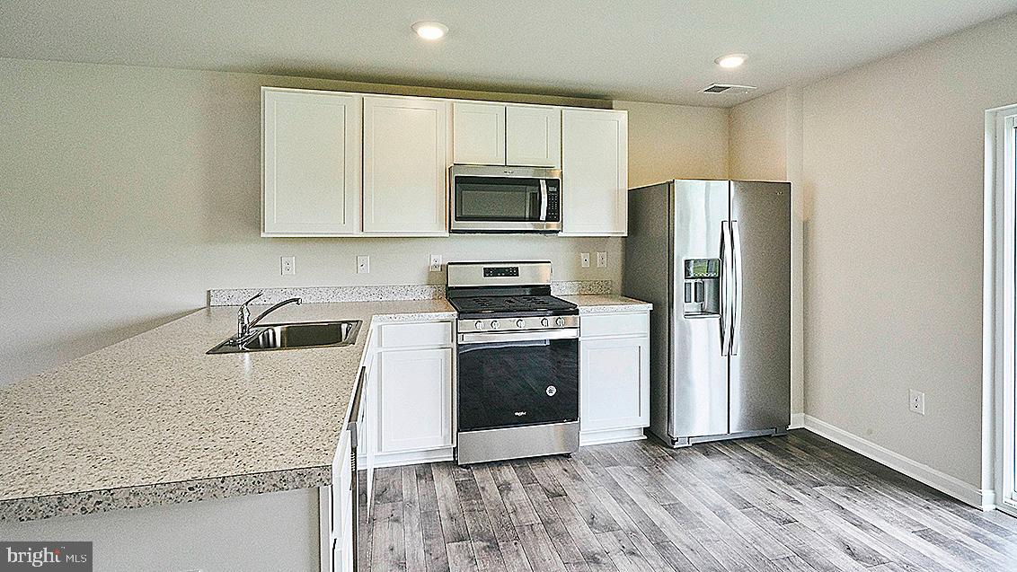 BLACKWATER LANDING - Residential