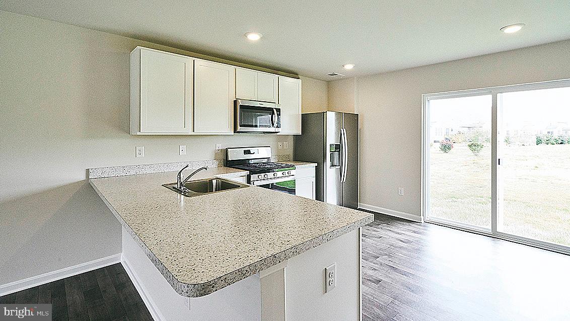 BLACKWATER LANDING - Residential