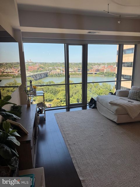 1111 19TH STREET N 1601 ARLINGTON VA 22209