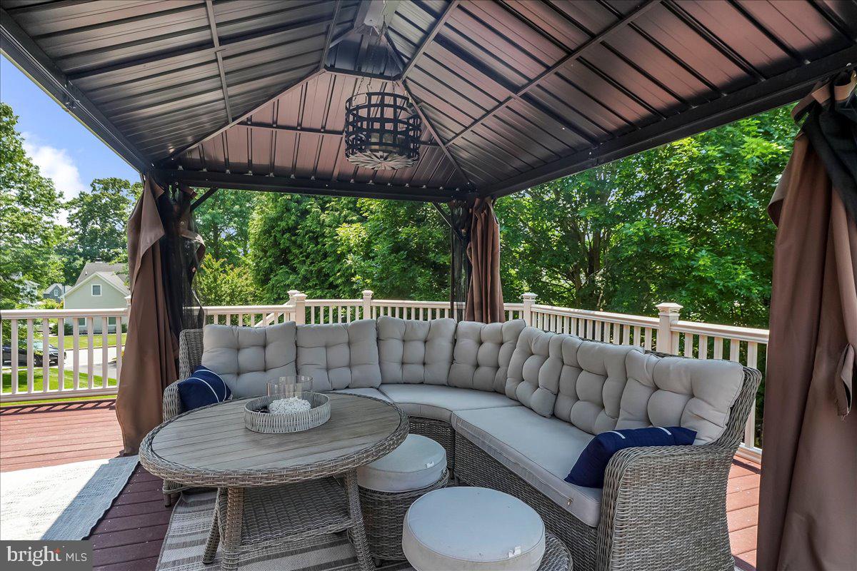 GARNET VALLEY WOODS - Residential