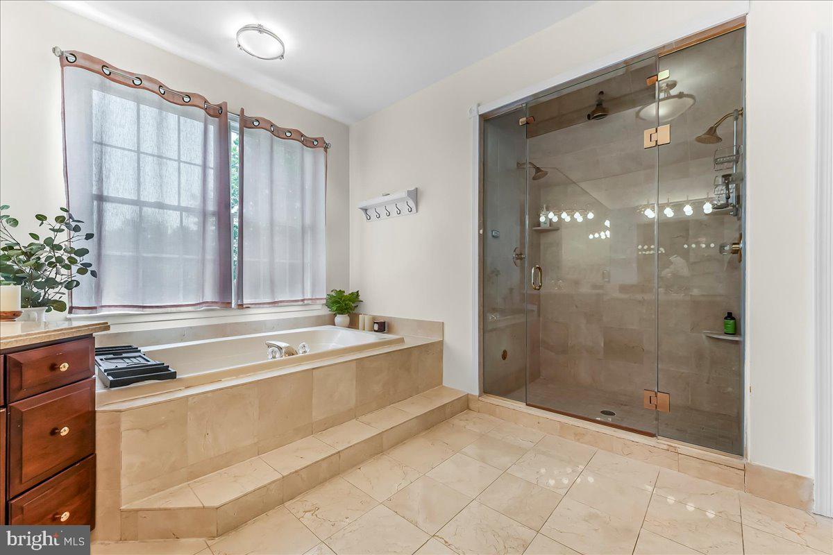 GARNET VALLEY WOODS - Residential