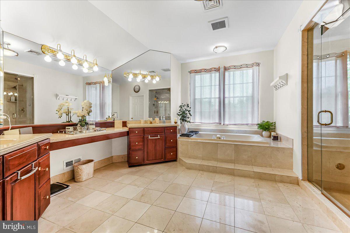 GARNET VALLEY WOODS - Residential