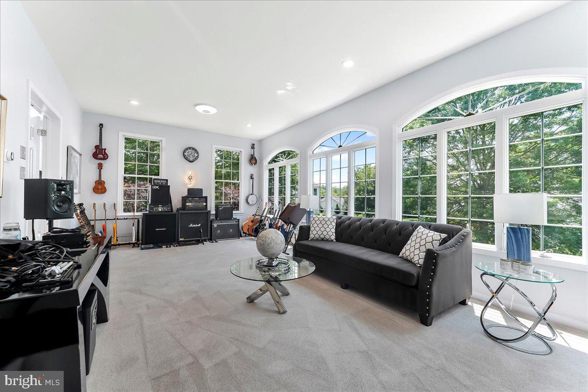 GARNET VALLEY WOODS - Residential