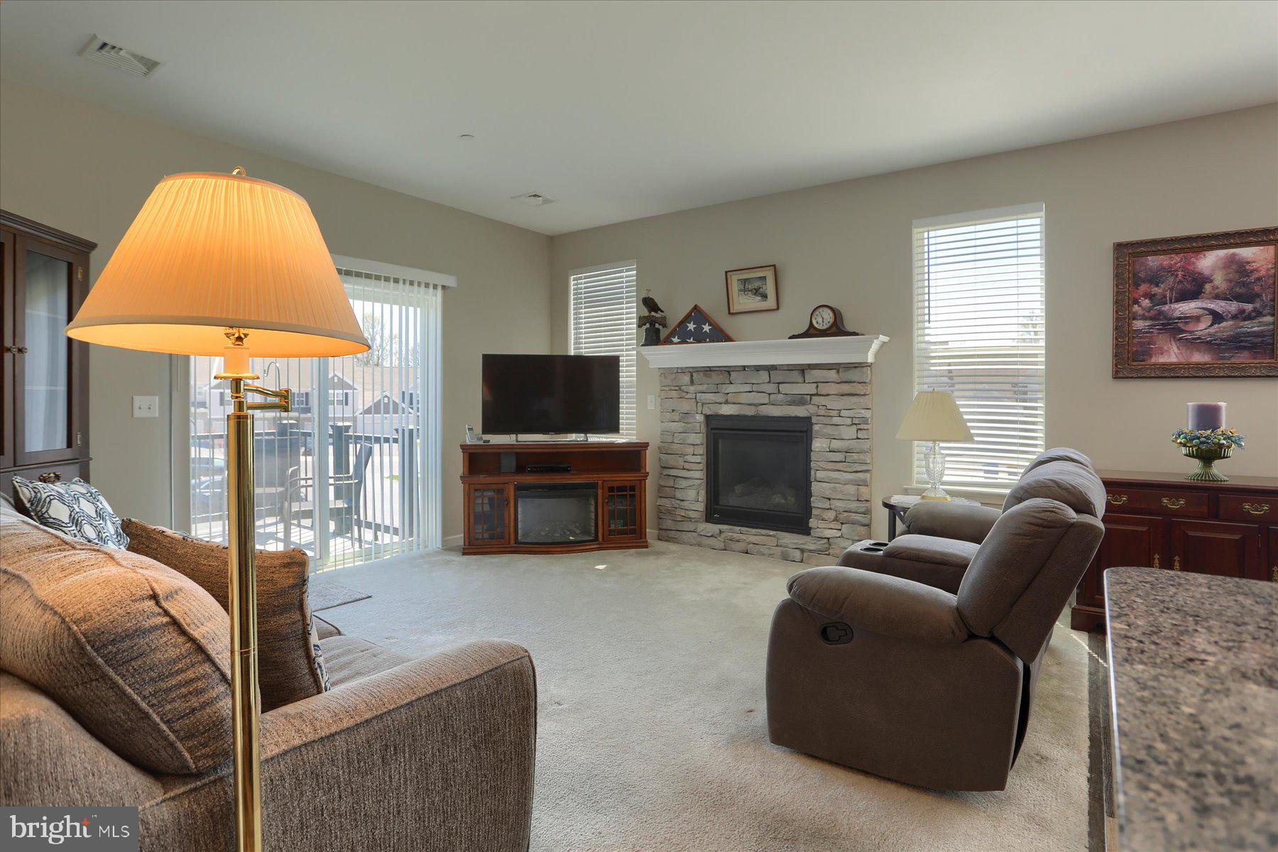 CHAMBERS POINTE - Residential