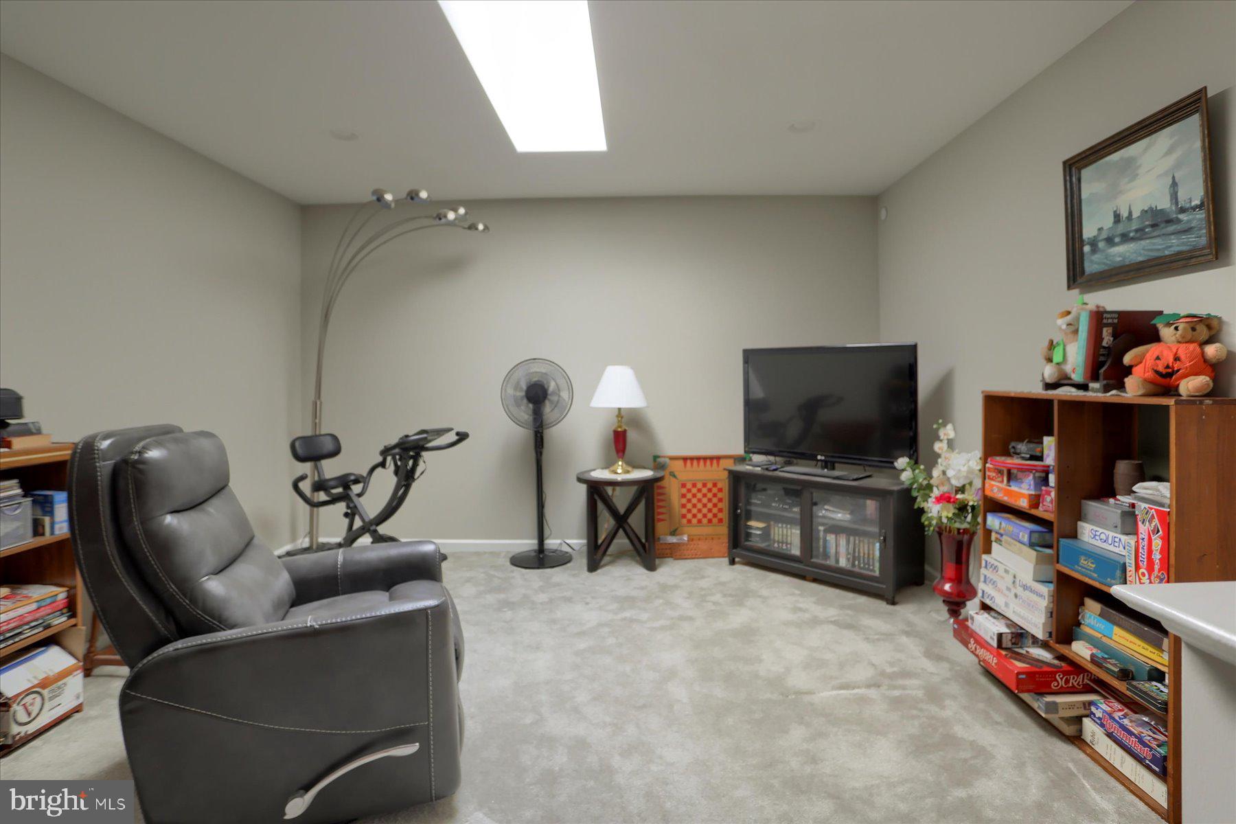 CHAMBERS POINTE - Residential