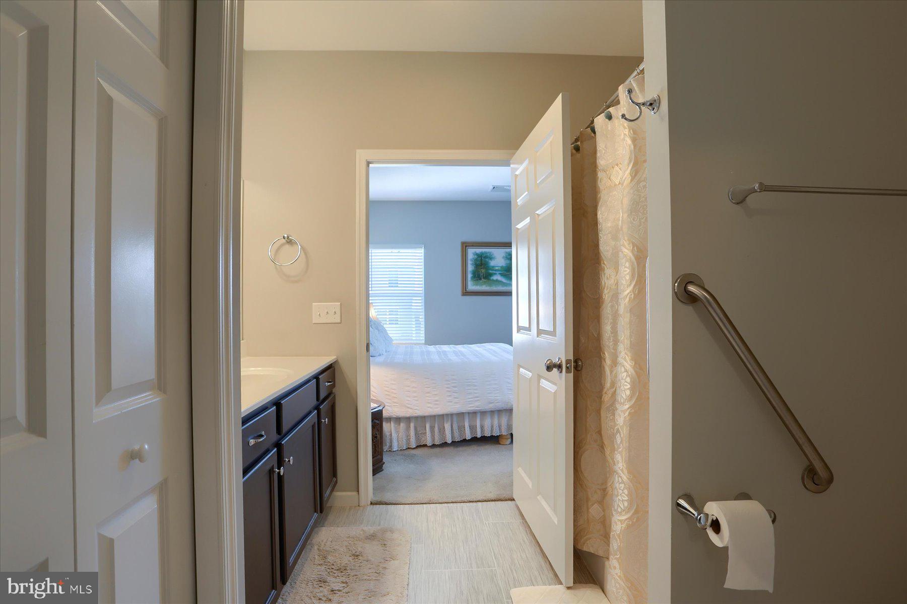 CHAMBERS POINTE - Residential